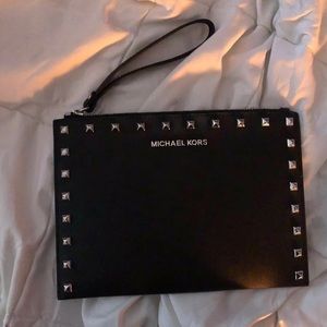 Michael kors wristlet